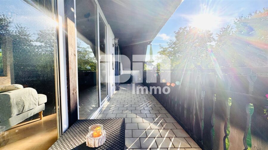 Modernes Ein-/Zweifamilienhaus mit PV Anlage und großer Doppelgarage auf herrlichem Anwesen - WE2 OG Balkon